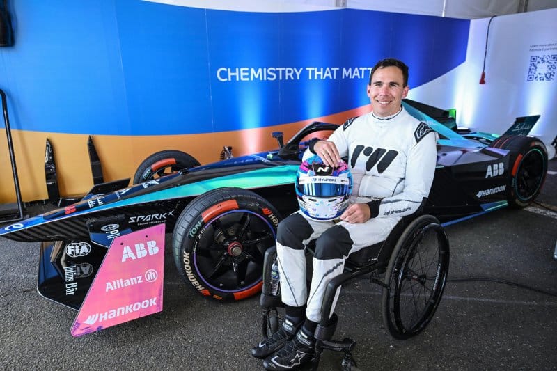 A Guide to Diversity, Equity and Inclusion in Motorsport 3 A Guide to Diversity, Equity and Inclusion in Motorsport