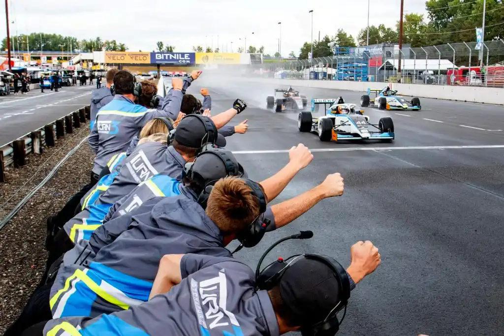 A Radical Motorsport Opportunity for a UK Karter 9 Lochie Hughes