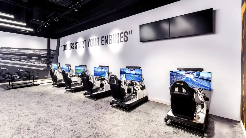 Ryan Hunter-Reay and His Sim Rig