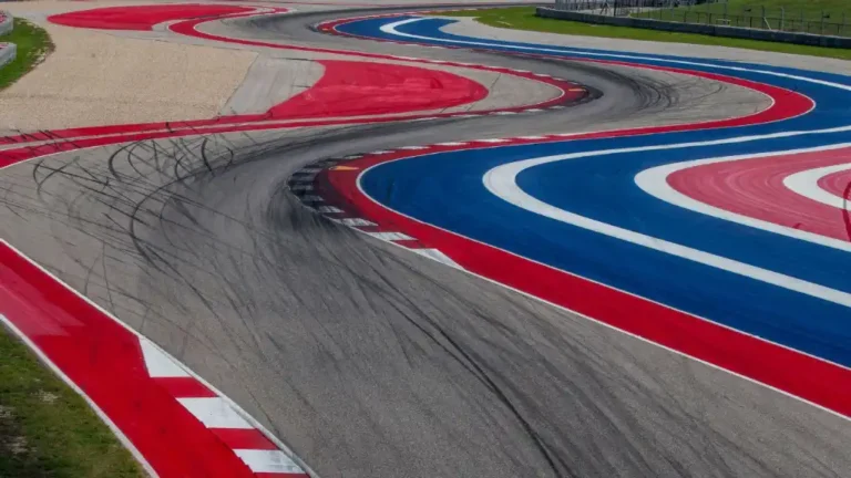 Race Track