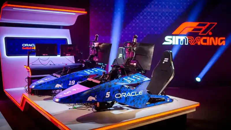 How Sim Racing Helps When Expensive Track Time is Limited