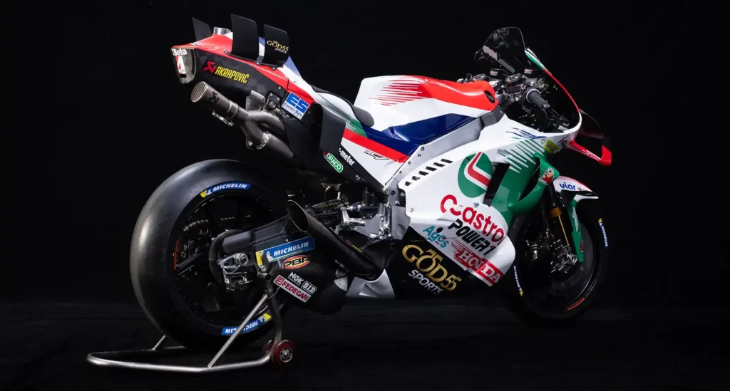 Cadillac F1 Makes a Splash at the Super Bowl 10 Cadillac F1 Makes a Splash at the Super Bowl