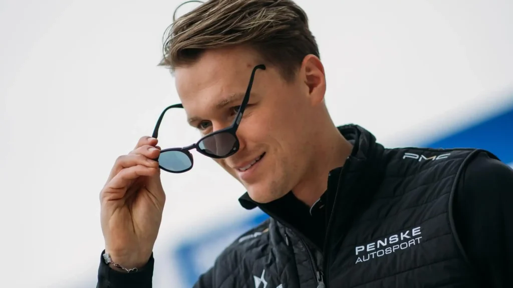 Porsche GEN4 Formula E Car Hits the Track