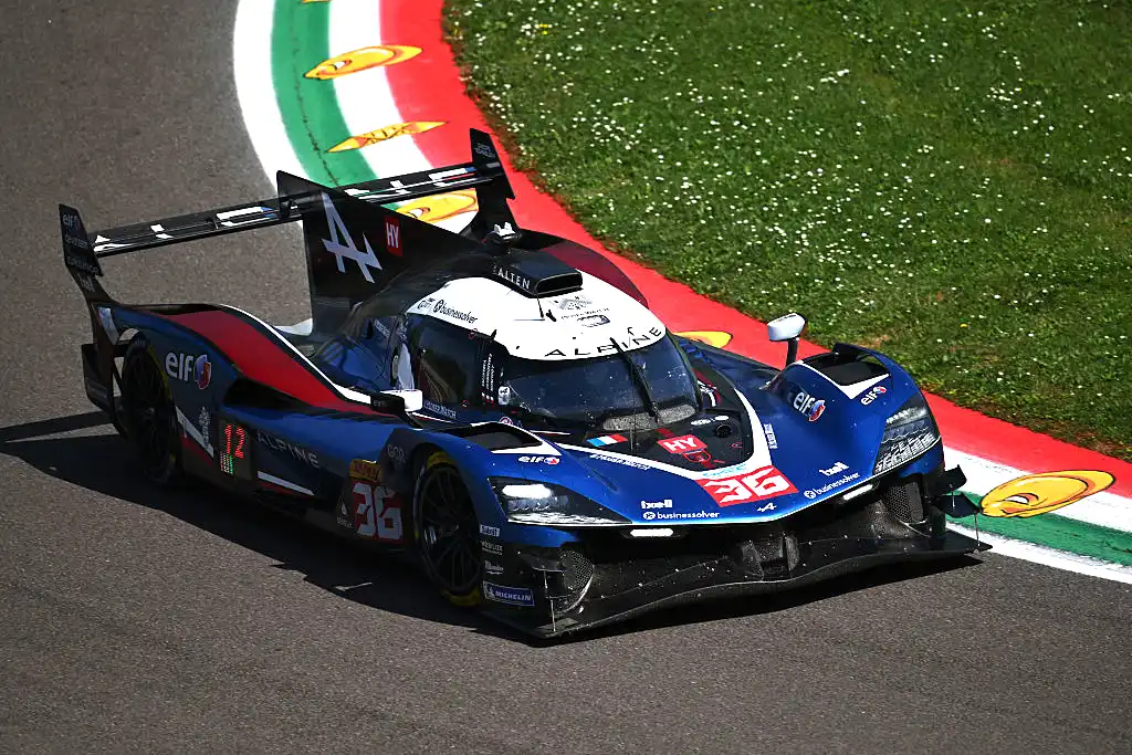 Apple Goes Retro With Penske Porsche