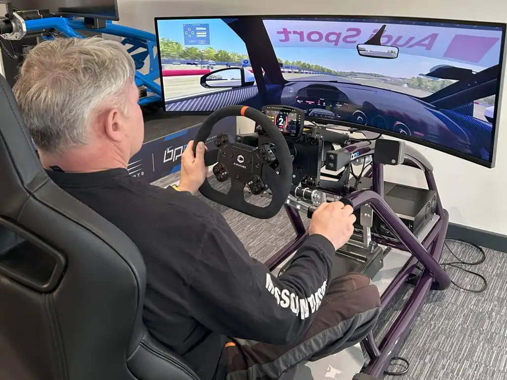 How AIX Racing Uses a Sim to Prepare for Formula 2 4 How AIX Racing Uses a Sim to Prepare for Formula 2