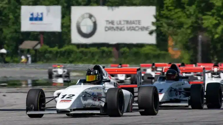 Sim racing vs Racing School