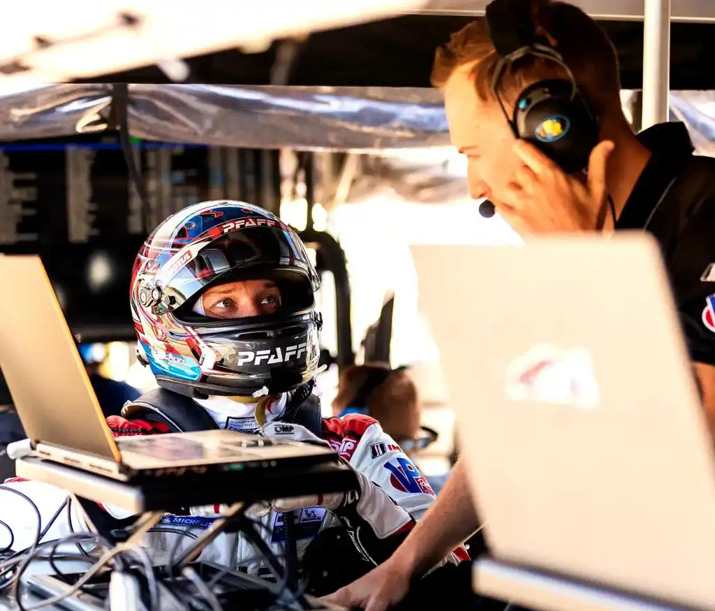 The Driver-Engineer Relationship 1 The Driver-Engineer Relationship