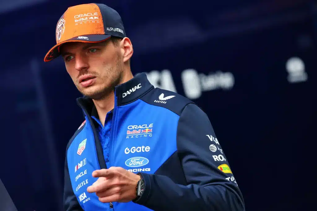Home 13 Max Verstappen
